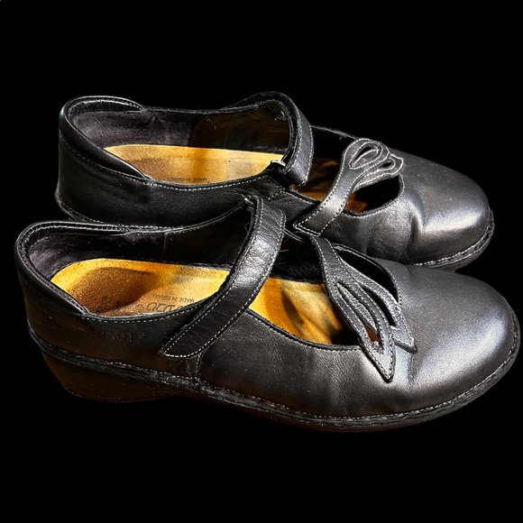 Naot MaryJanes Grey Metallic WMNS EU39 - Picture 3 of 6